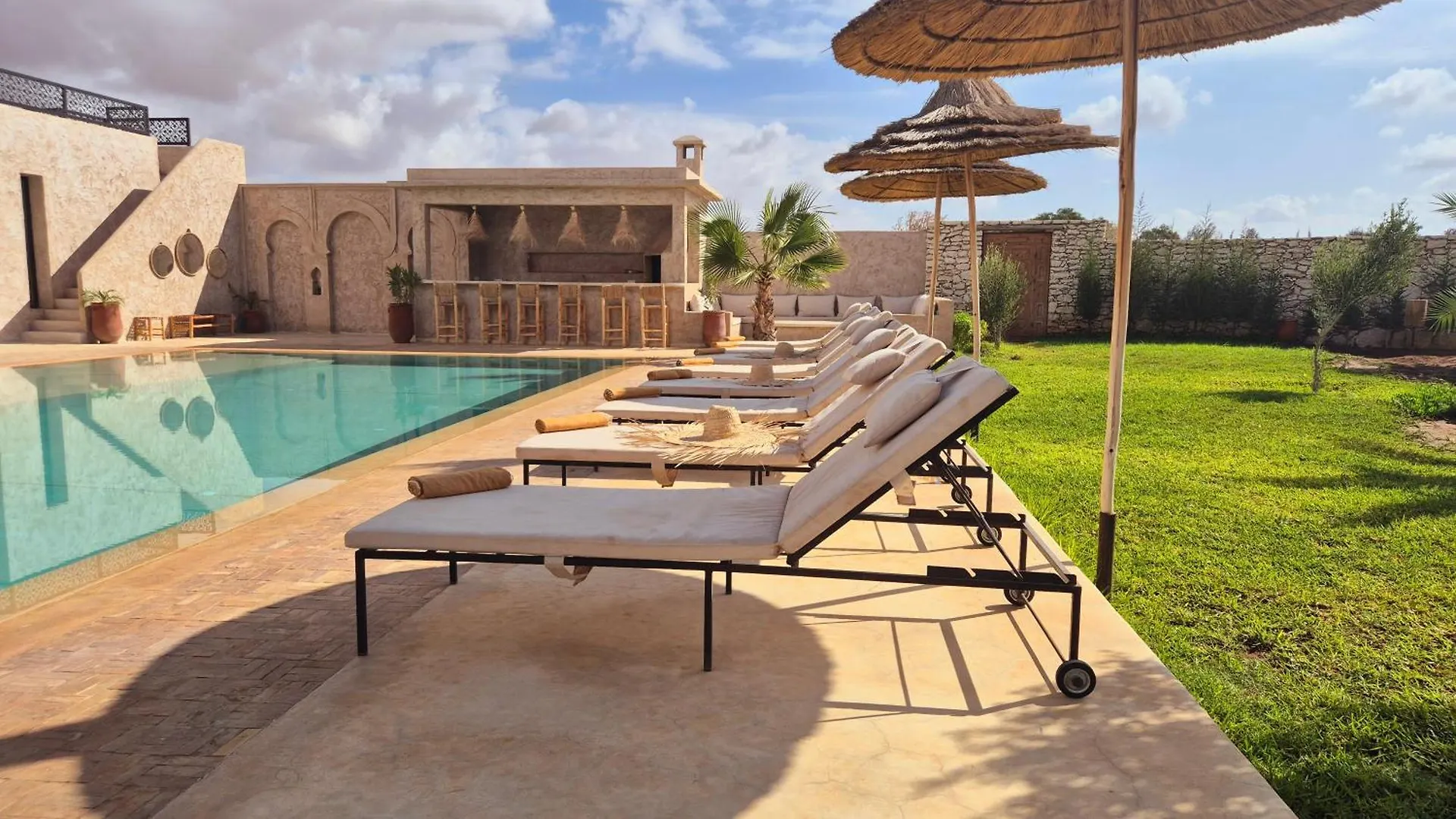 Lalla Essaouira, Villa Khmissa Avec Piscine Pour 13 Personnes