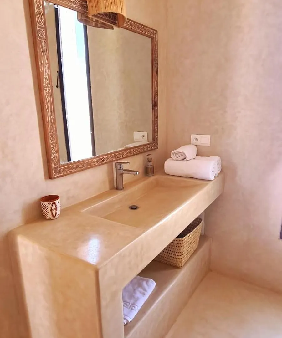 Lalla Essaouira, Villa Khmissa Avec Piscine Pour 13 Personnes