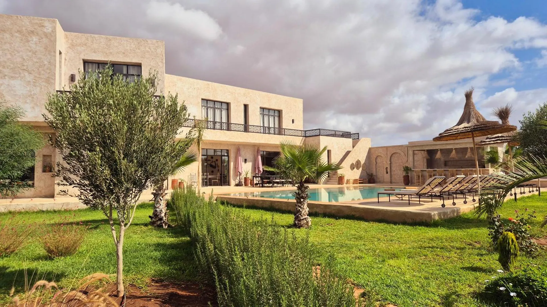 Lalla Essaouira, Villa Khmissa Avec Piscine Pour 13 Personnes location