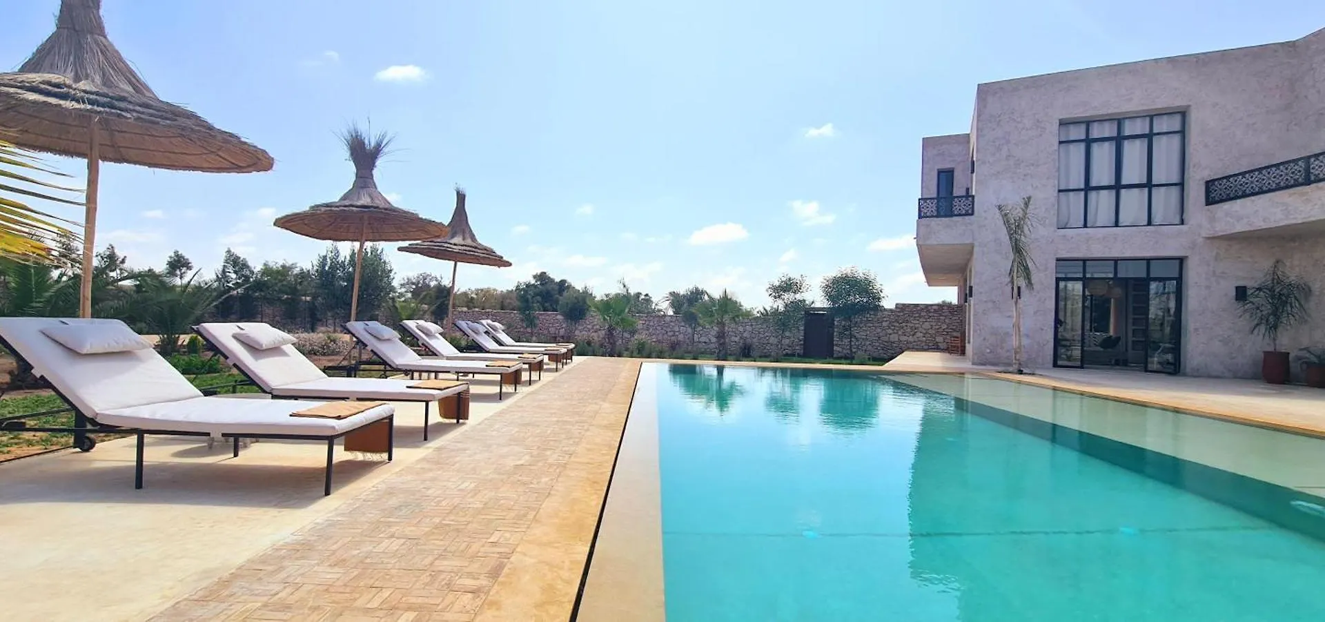Lalla Essaouira, Villa Khmissa Avec Piscine Pour 13 Personnes